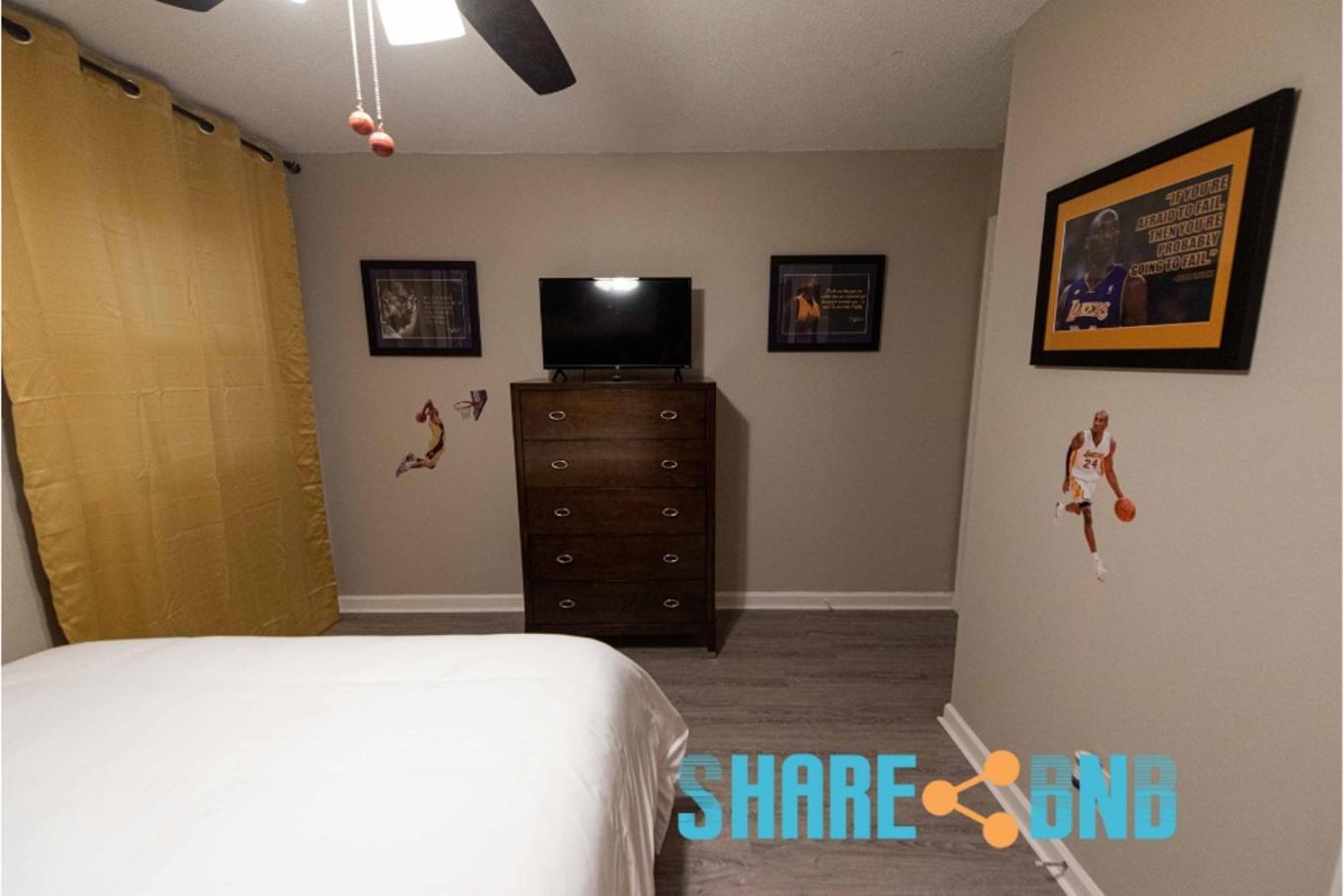 Charming Sherwood Getaway - Comfort & Relaxation ภายนอก รูปภาพ